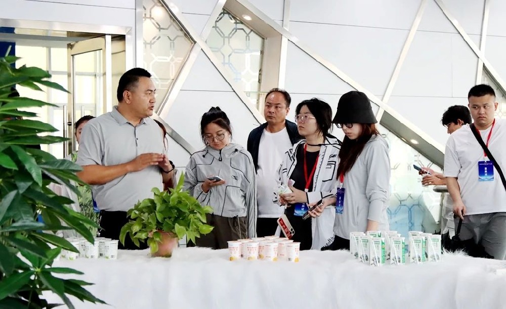 走進前進看發展，多維度解鎖“鮮名片”——“高質量發展中國行”甘肅篇主題活動來到甘肅前進集團