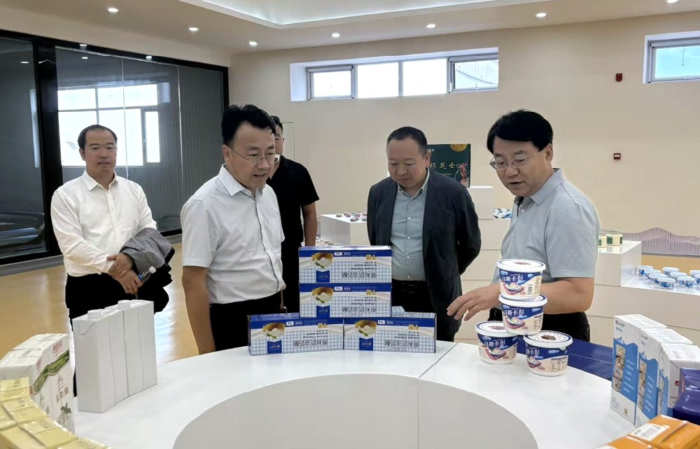 省工商聯秘書長宋學勤到甘肅傳祁甘味乳業調研